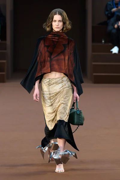 Look 42